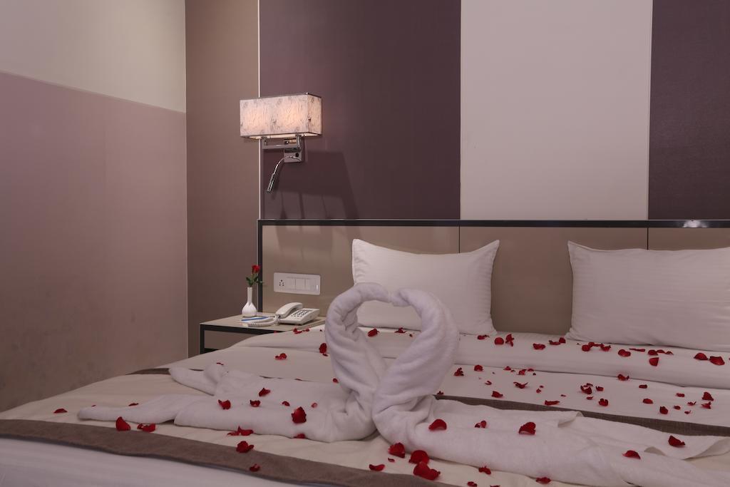 Amaya Bareilly Quarto foto